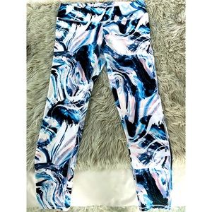 Fabletics Ocean print leggings